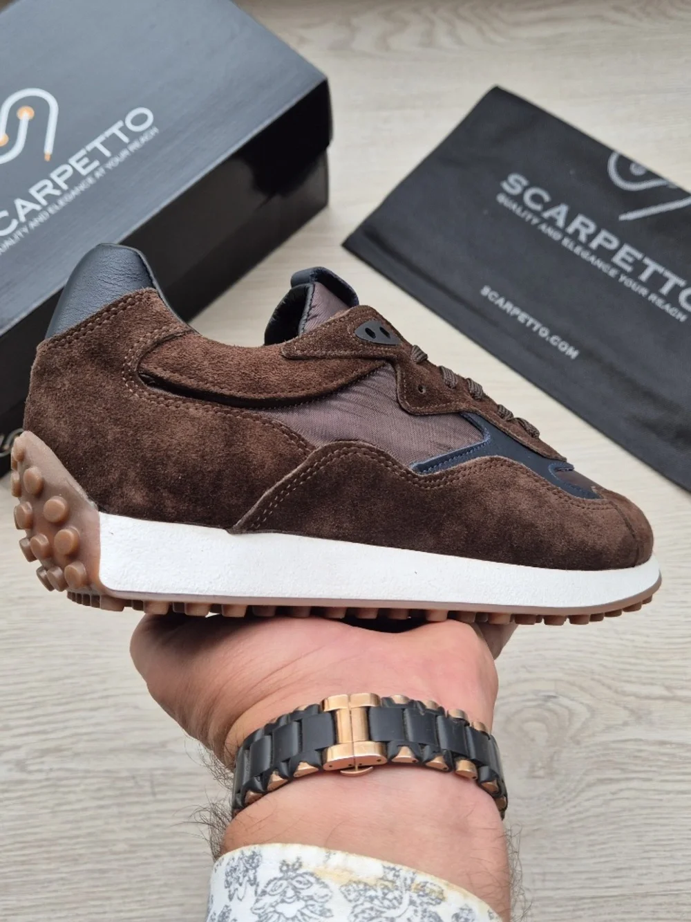 Espresso Suede Corsa Sneakers: Retro Running Silhouette, Navy Leather Accents